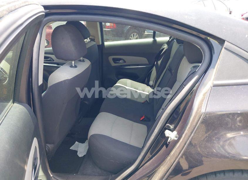 Photo 8 of 2013 Chevrolet Cruze LS AUTO (VIN 1G1PA5SG0D7250220)