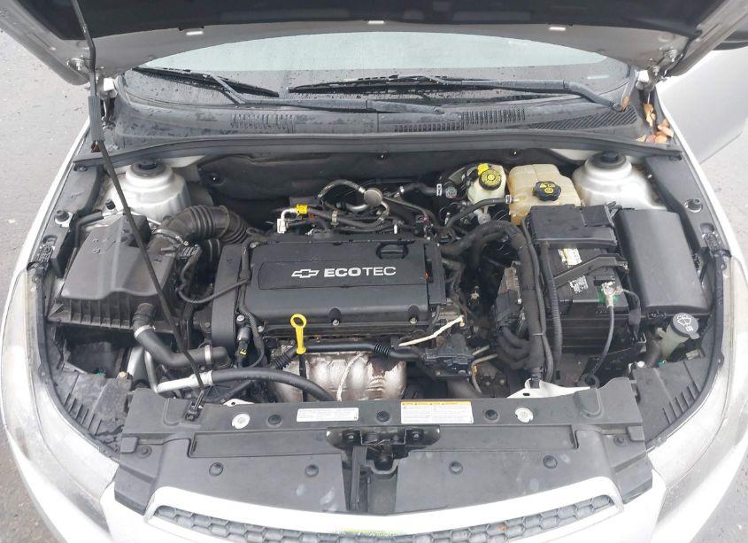 Photo 10 of 2013 Chevrolet Cruze LS AUTO (VIN 1G1PA5SG0D7282049)