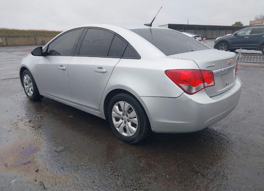 Photo 3 of 2013 Chevrolet Cruze LS AUTO (VIN 1G1PA5SG0D7282049)