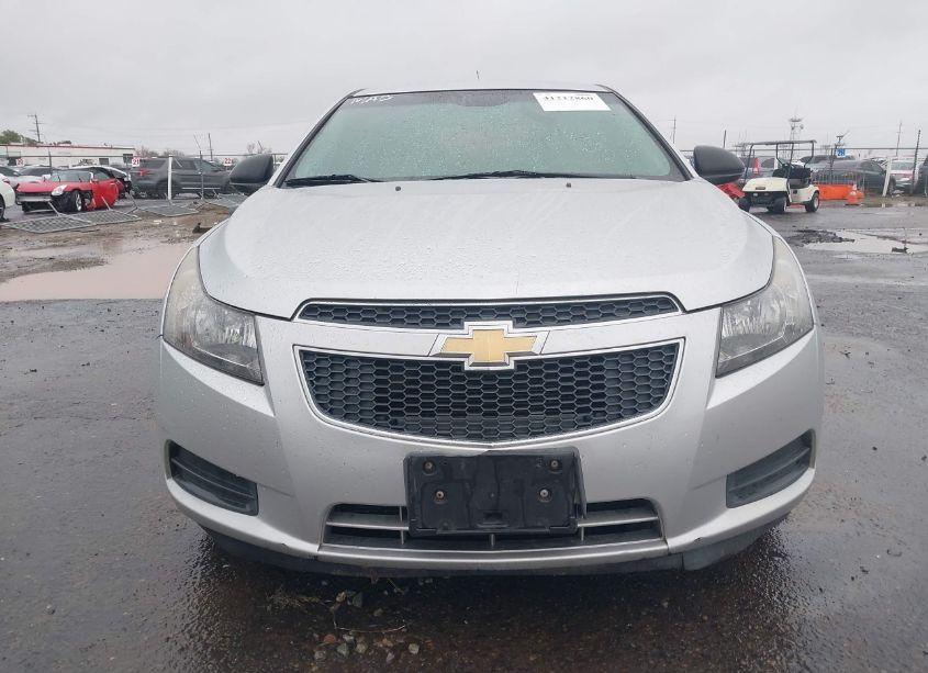 Photo 6 of 2013 Chevrolet Cruze LS AUTO (VIN 1G1PA5SG0D7282049)