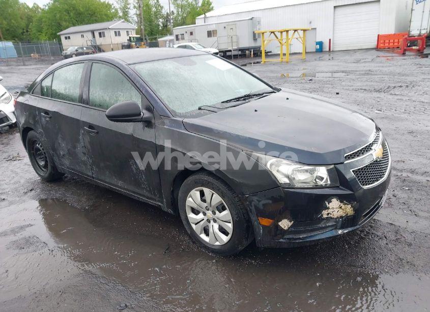 2014 Chevrolet Cruze LS AUTO (VIN 1G1PA5SG0E7141516) main photo