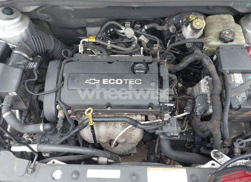 Photo 10 of 2014 Chevrolet Cruze LS AUTO (VIN 1G1PA5SG0E7255189)