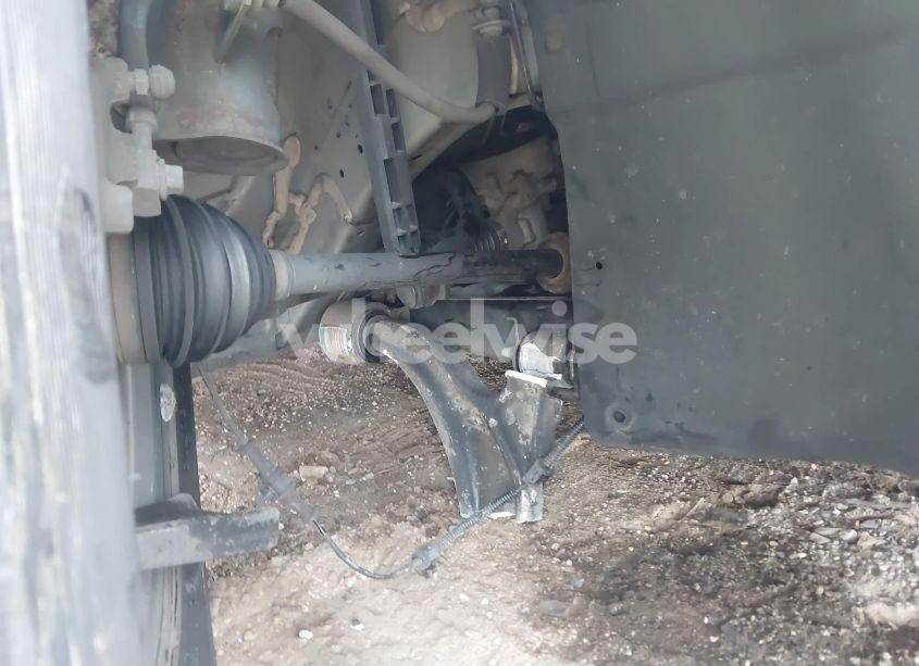 Photo 6 of 2014 Chevrolet Cruze LS AUTO (VIN 1G1PA5SG0E7255189)