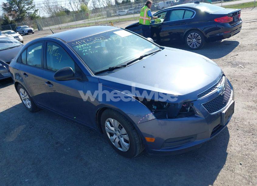 2014 Chevrolet Cruze LS AUTO (VIN 1G1PA5SG0E7281999) main photo