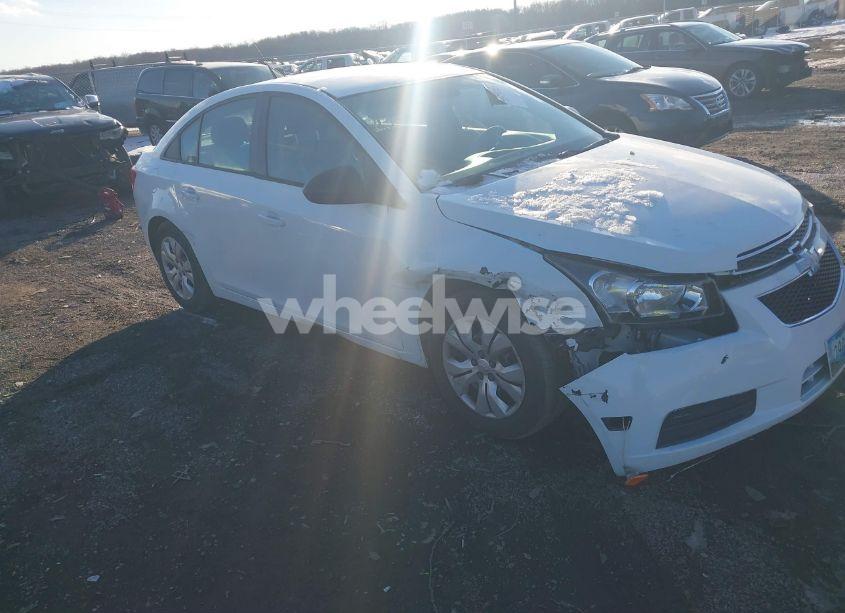 2014 Chevrolet Cruze LS AUTO (VIN 1G1PA5SG0E7328254) main photo