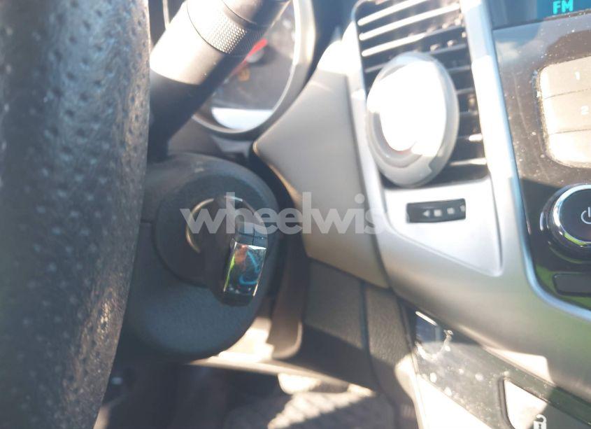 Photo 11 of 2014 Chevrolet Cruze LS AUTO (VIN 1G1PA5SG0E7328254)