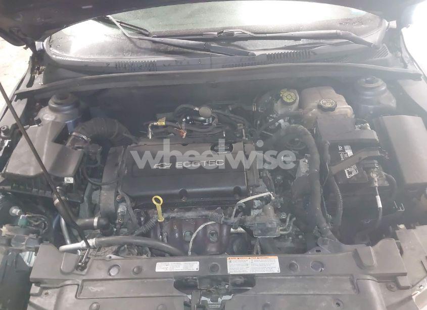 Photo 10 of 2014 Chevrolet Cruze LS AUTO (VIN 1G1PA5SG0E7348780)