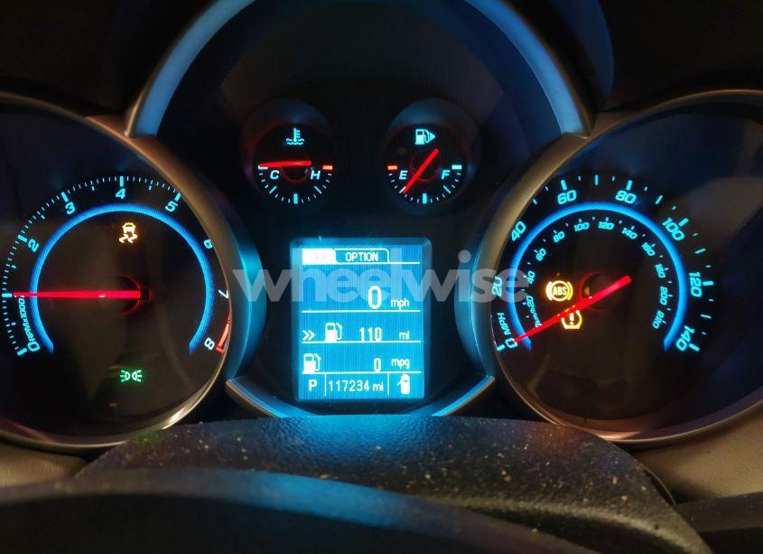 Photo 7 of 2014 Chevrolet Cruze LS AUTO (VIN 1G1PA5SG0E7348780)