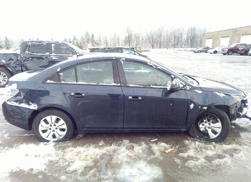 Photo 13 of 2014 Chevrolet Cruze LS AUTO (VIN 1G1PA5SG0E7402255)