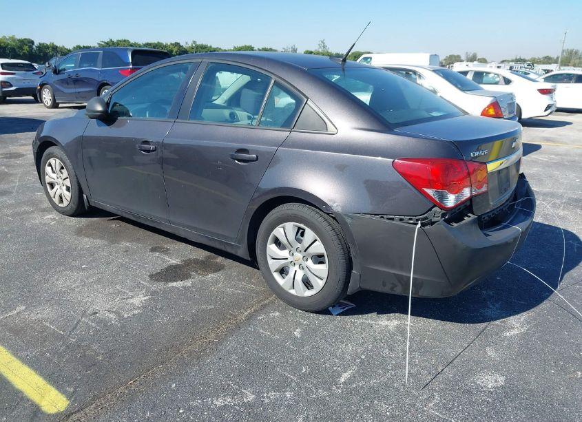 Photo 3 of 2014 Chevrolet Cruze LS AUTO (VIN 1G1PA5SG0E7472063)