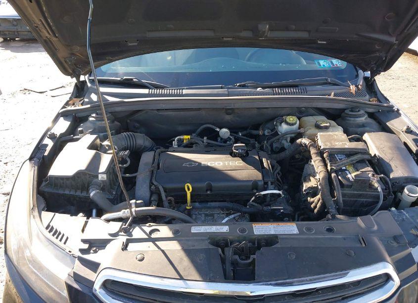 Photo 10 of 2015 Chevrolet Cruze LS AUTO (VIN 1G1PA5SG0F7114446)