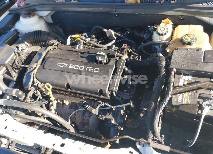 Photo 10 of 2015 Chevrolet Cruze LS AUTO (VIN 1G1PA5SG0F7191477)