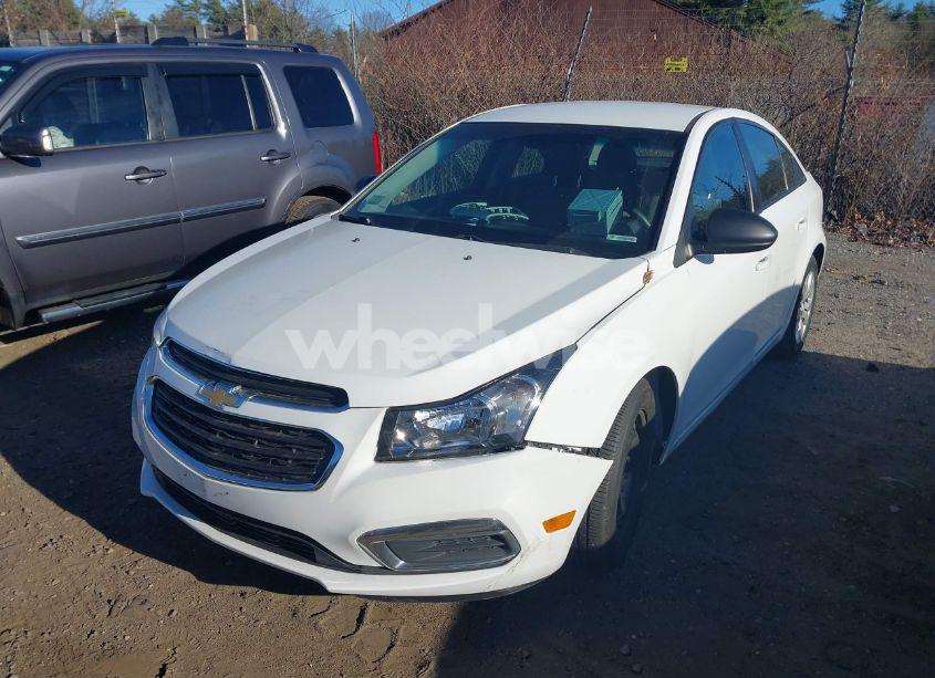 Photo 2 of 2015 Chevrolet Cruze LS AUTO (VIN 1G1PA5SG0F7191477)