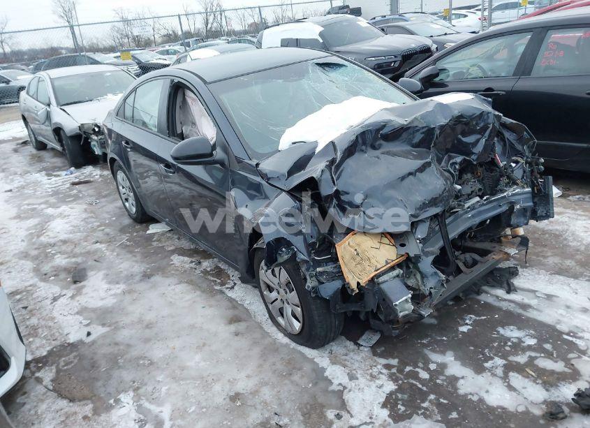 2015 Chevrolet Cruze LS AUTO (VIN 1G1PA5SG0F7205524) main photo