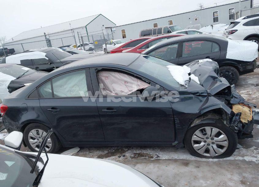 Photo 13 of 2015 Chevrolet Cruze LS AUTO (VIN 1G1PA5SG0F7205524)