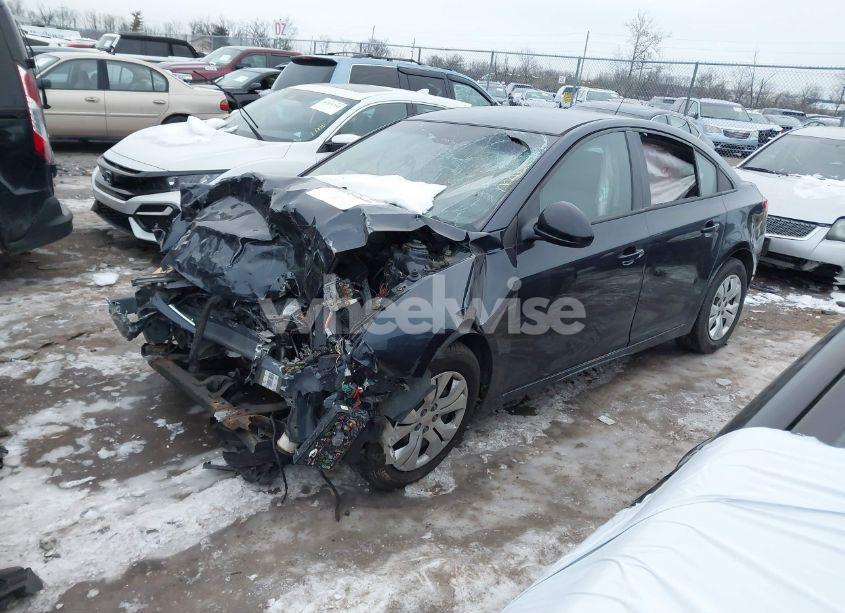 Photo 2 of 2015 Chevrolet Cruze LS AUTO (VIN 1G1PA5SG0F7205524)