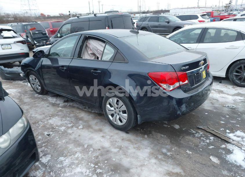 Photo 3 of 2015 Chevrolet Cruze LS AUTO (VIN 1G1PA5SG0F7205524)
