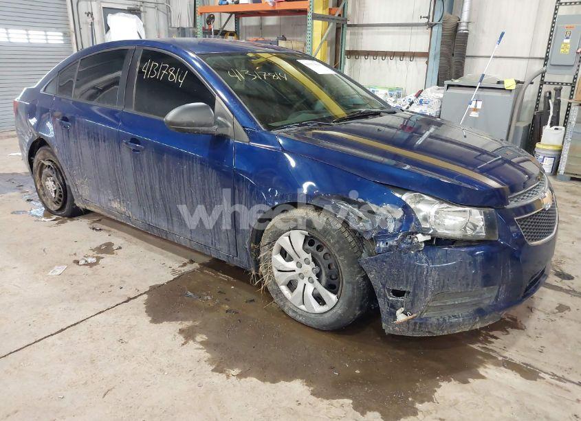 2013 Chevrolet Cruze LS AUTO (VIN 1G1PA5SG1D7124755) main photo