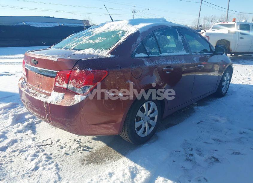 Photo 4 of 2013 Chevrolet Cruze LS AUTO (VIN 1G1PA5SG1D7200300)