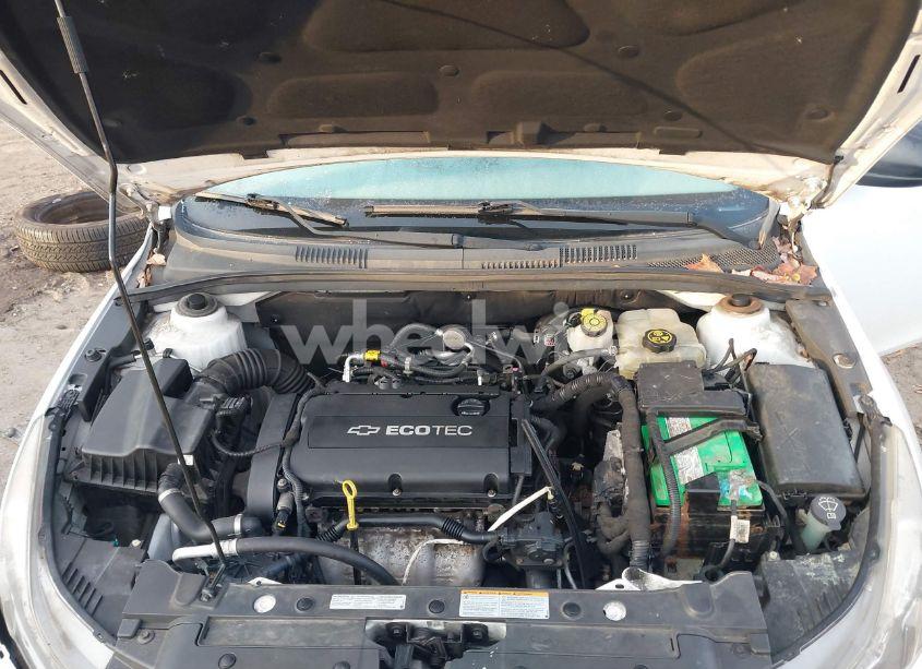 Photo 10 of 2013 Chevrolet Cruze LS AUTO (VIN 1G1PA5SG1D7218098)