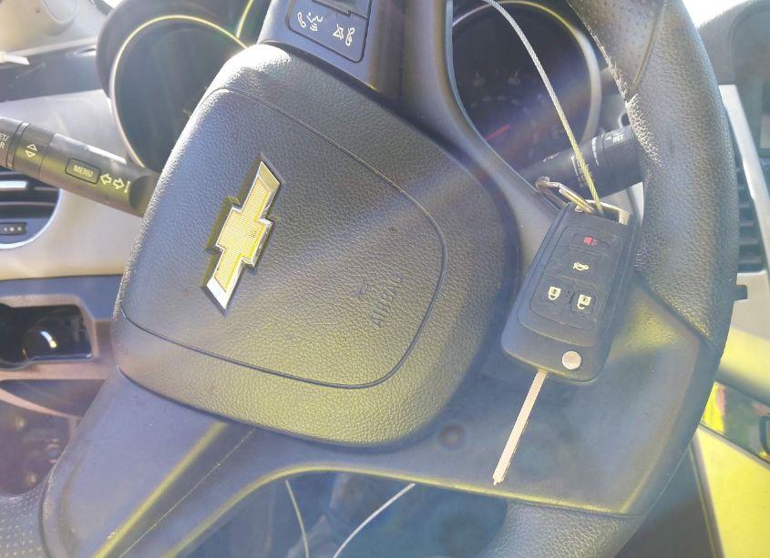 Photo 11 of 2013 Chevrolet Cruze LS AUTO (VIN 1G1PA5SG1D7220594)