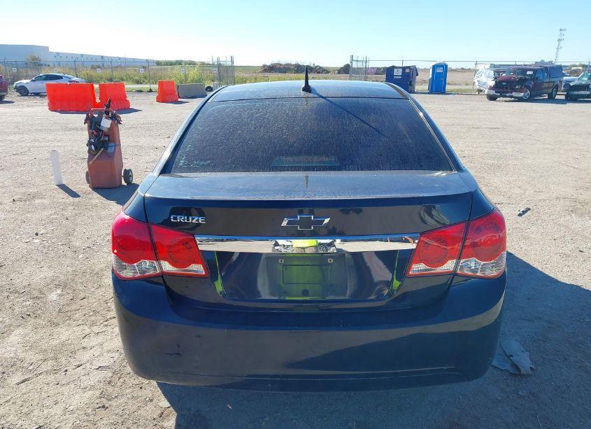 Photo 16 of 2013 Chevrolet Cruze LS AUTO (VIN 1G1PA5SG1D7220594)