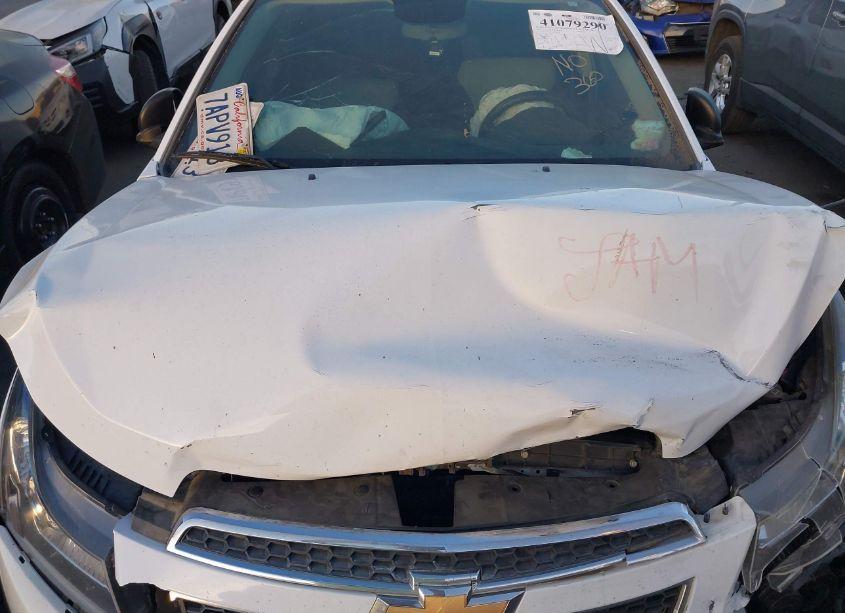 Photo 10 of 2013 Chevrolet Cruze LS AUTO (VIN 1G1PA5SG1D7328276)