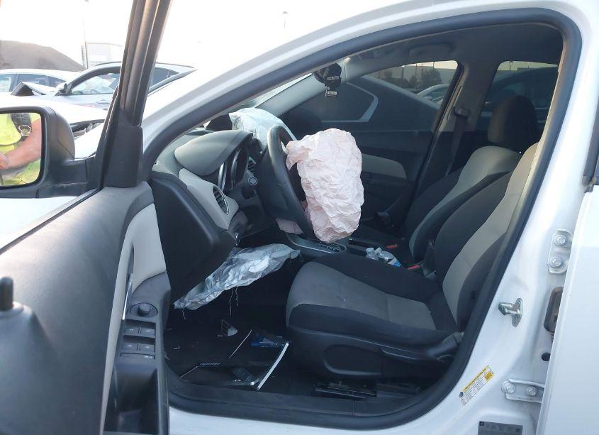 Photo 5 of 2013 Chevrolet Cruze LS AUTO (VIN 1G1PA5SG1D7328276)