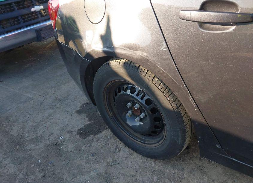 Photo 6 of 2014 Chevrolet Cruze (VIN 1G1PA5SG1E7132260)