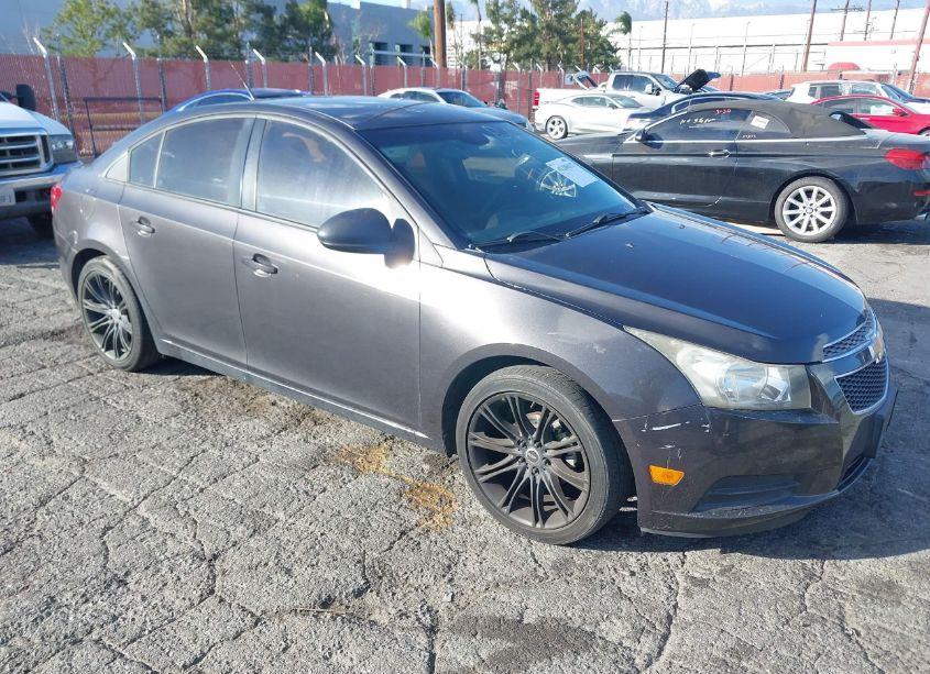 2014 Chevrolet Cruze LS AUTO (VIN 1G1PA5SG1E7175173) main photo