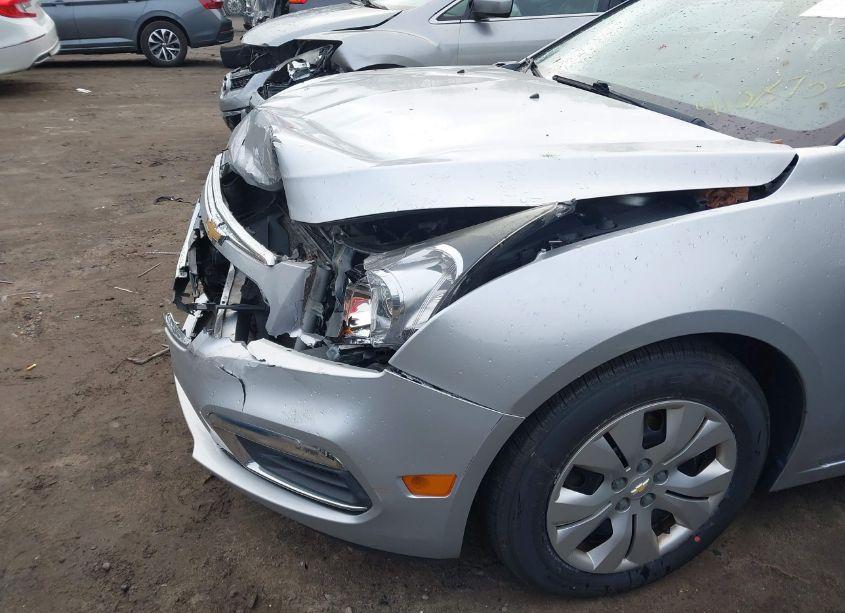 Photo 13 of 2015 Chevrolet Cruze LS AUTO (VIN 1G1PA5SG1F7121843)