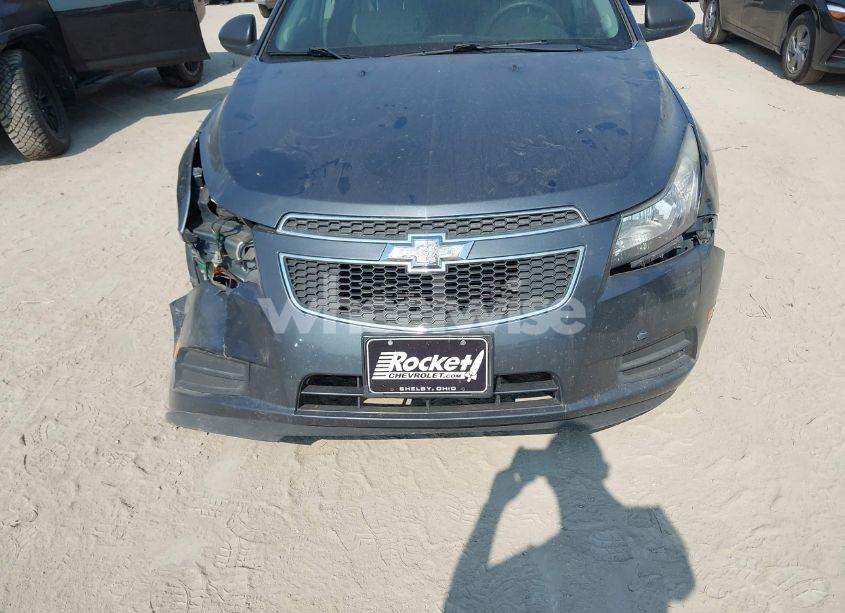 Photo 6 of 2013 Chevrolet Cruze LS AUTO (VIN 1G1PA5SG2D7179876)