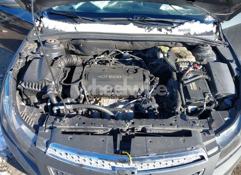 Photo 10 of 2013 Chevrolet Cruze LS AUTO (VIN 1G1PA5SG2D7238781)