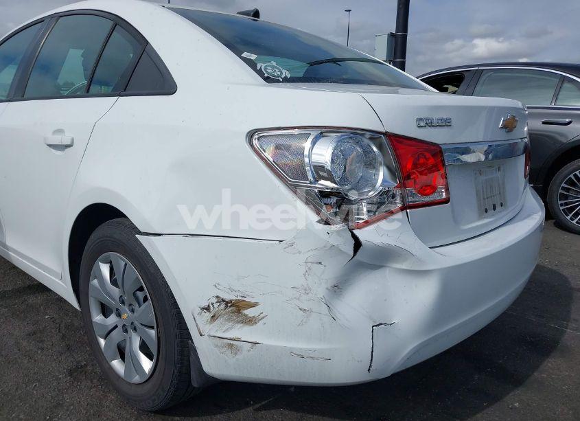 Photo 6 of 2013 Chevrolet Cruze LS AUTO (VIN 1G1PA5SG2D7277693)