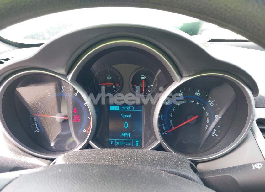 Photo 7 of 2013 Chevrolet Cruze LS AUTO (VIN 1G1PA5SG2D7277693)