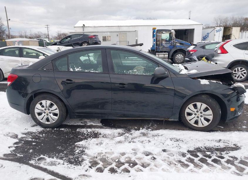 Photo 13 of 2013 Chevrolet Cruze LS AUTO (VIN 1G1PA5SG2D7281288)