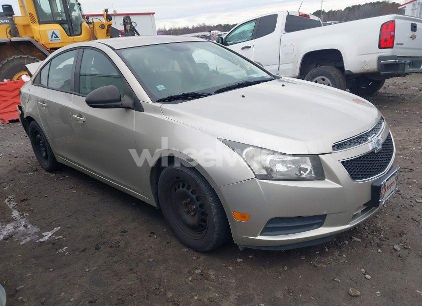2013 Chevrolet Cruze (VIN 1G1PA5SG2D7290931) main photo