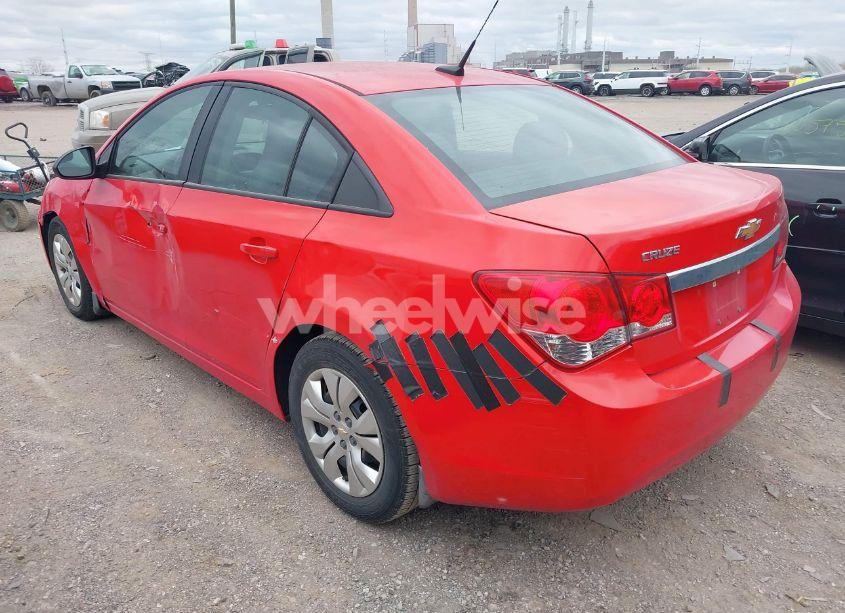 Photo 3 of 2014 Chevrolet Cruze LS AUTO (VIN 1G1PA5SG2E7151755)