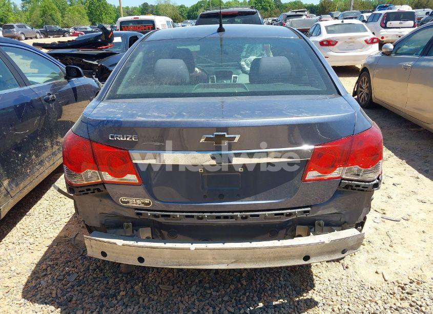 Photo 16 of 2014 Chevrolet Cruze LS AUTO (VIN 1G1PA5SG2E7166403)