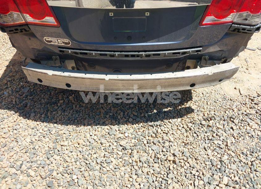 Photo 6 of 2014 Chevrolet Cruze LS AUTO (VIN 1G1PA5SG2E7166403)