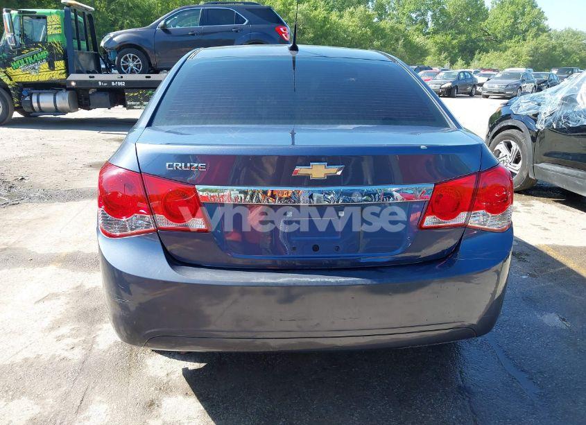 Photo 16 of 2014 Chevrolet Cruze LS AUTO (VIN 1G1PA5SG2E7193195)