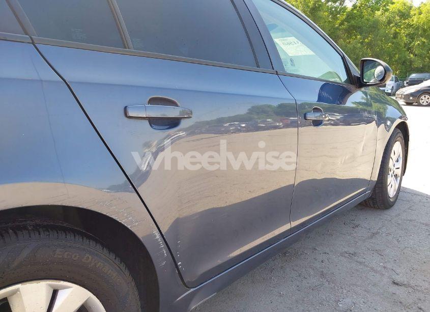 Photo 17 of 2014 Chevrolet Cruze LS AUTO (VIN 1G1PA5SG2E7193195)