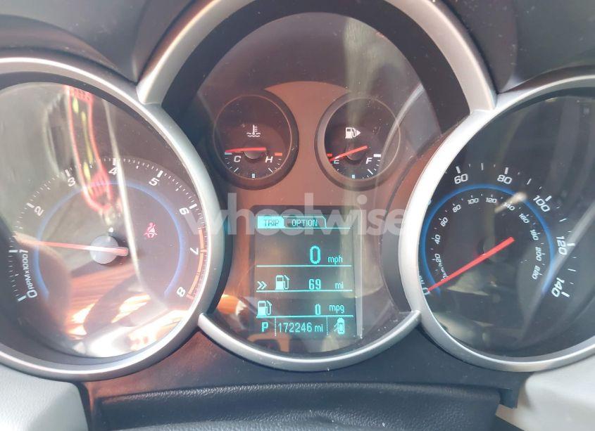 Photo 7 of 2014 Chevrolet Cruze LS AUTO (VIN 1G1PA5SG2E7193195)