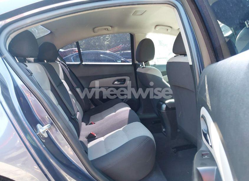 Photo 8 of 2014 Chevrolet Cruze LS AUTO (VIN 1G1PA5SG2E7193195)