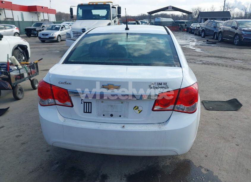 Photo 16 of 2014 Chevrolet Cruze LS AUTO (VIN 1G1PA5SG2E7317725)