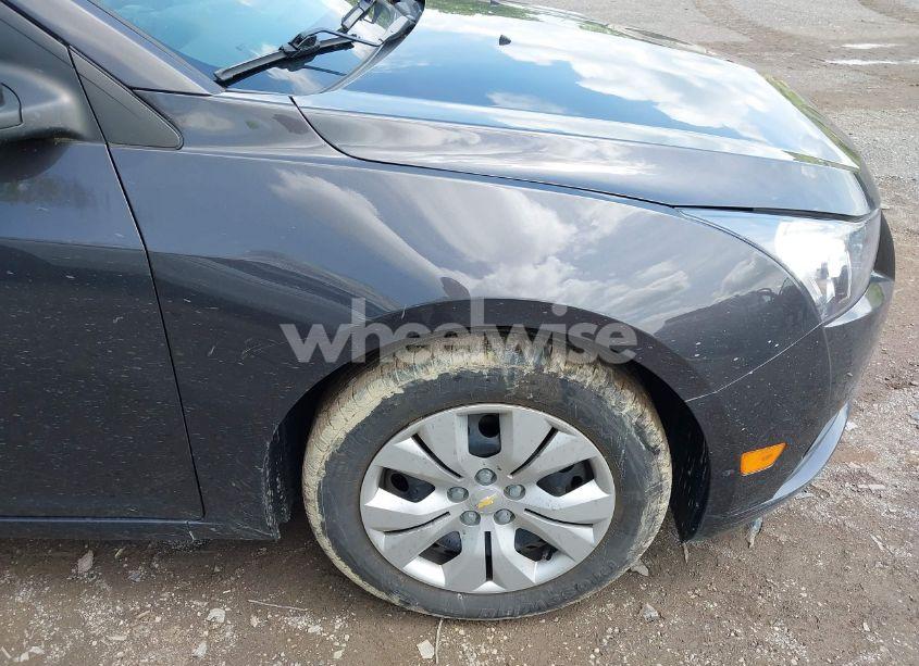 Photo 13 of 2014 Chevrolet Cruze LS AUTO (VIN 1G1PA5SG2E7441753)