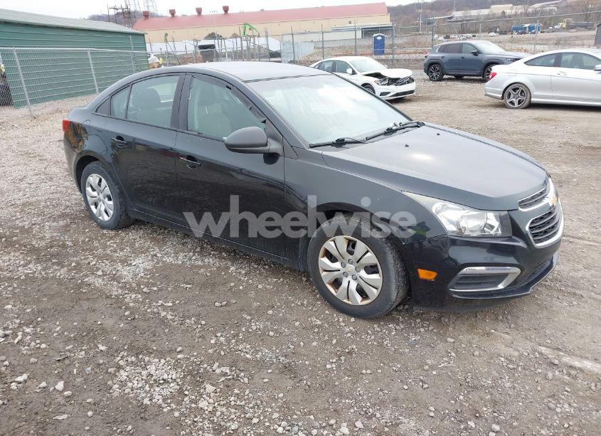 2015 Chevrolet Cruze LS AUTO (VIN 1G1PA5SG2F7105750) main photo
