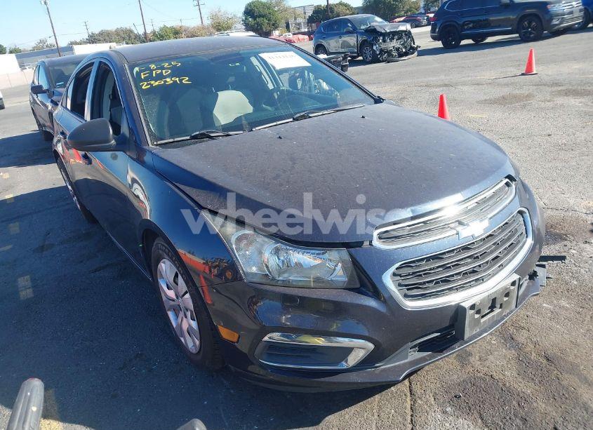 2015 Chevrolet Cruze LS AUTO (VIN 1G1PA5SG2F7230392) main photo
