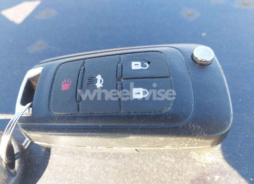 Photo 11 of 2015 Chevrolet Cruze LS AUTO (VIN 1G1PA5SG2F7230392)