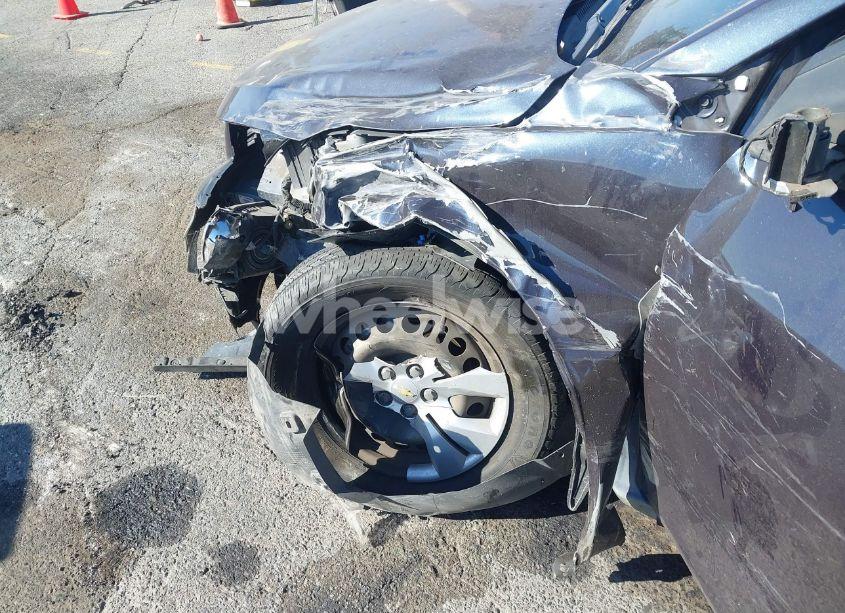 Photo 6 of 2015 Chevrolet Cruze LS AUTO (VIN 1G1PA5SG2F7230392)